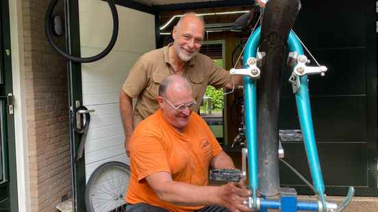 Refurbishing 52 old bicycles in six weeks Im a bit