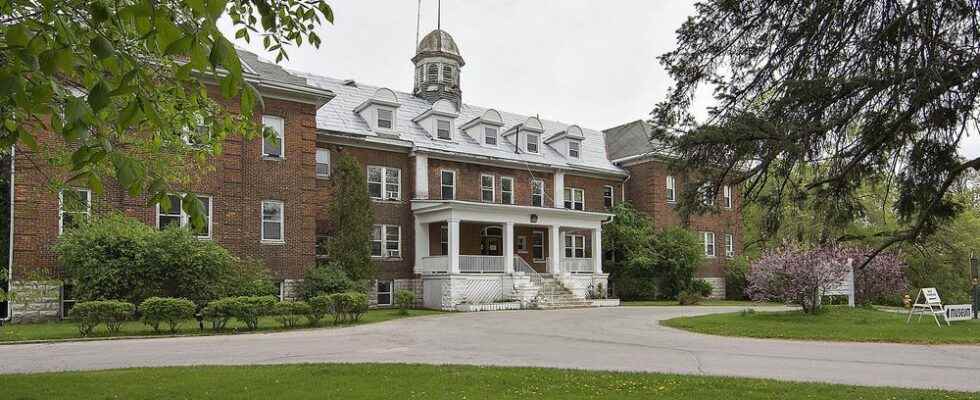 Residential school survivors want church records