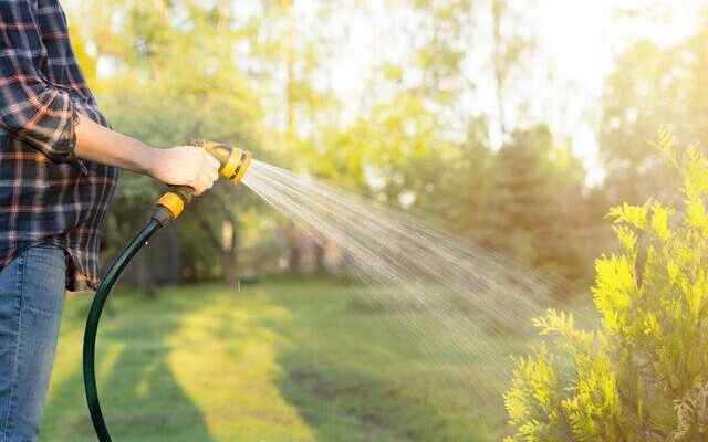 Restriction of water use in the UK Hose use ban