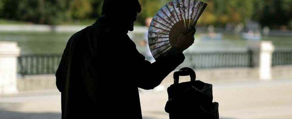 Spain faces deadly heat waves