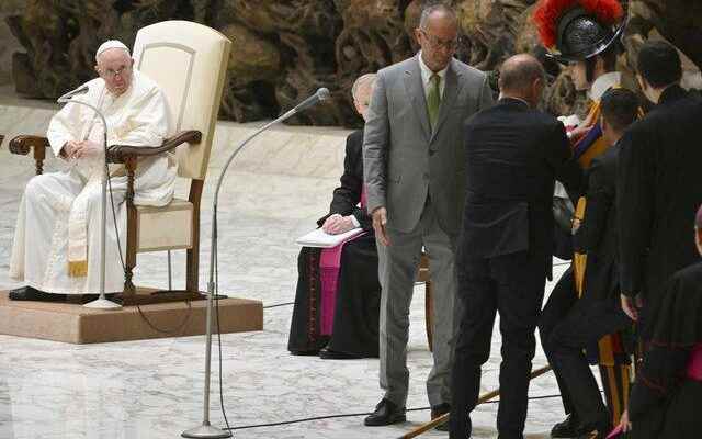 Swiss guard tasked with protecting Pope Francis fainted