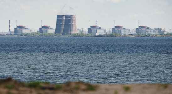 strikes near a nuclear reactor departure of three cargo ships