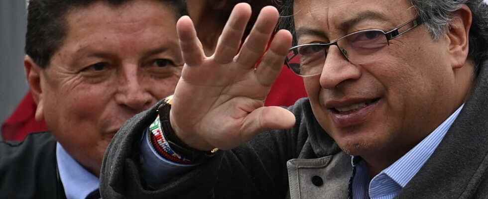 the challenges that await the new president Gustavo Petro invested