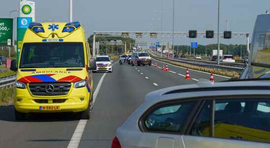 A27 at Nieuwegein closed due to collision with 8 vehicles