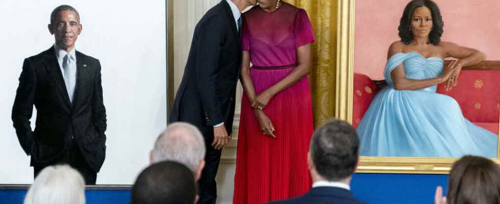 Barack and Michelle Obama invited to the White House to