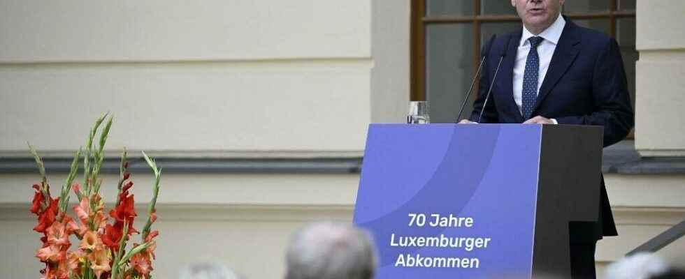 Berlin announces new Holocaust compensation deal