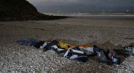 Close to 190 migrants rescued from the English Channel