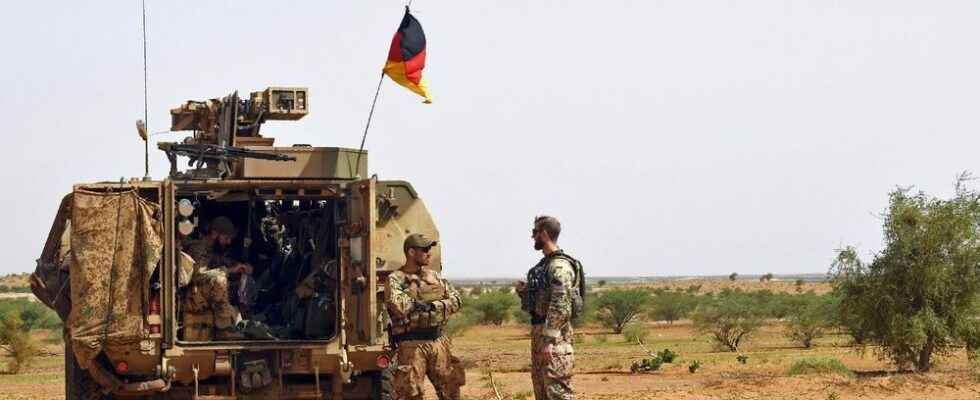 Germany the Bundeswehr a dying army trying to rebuild itself