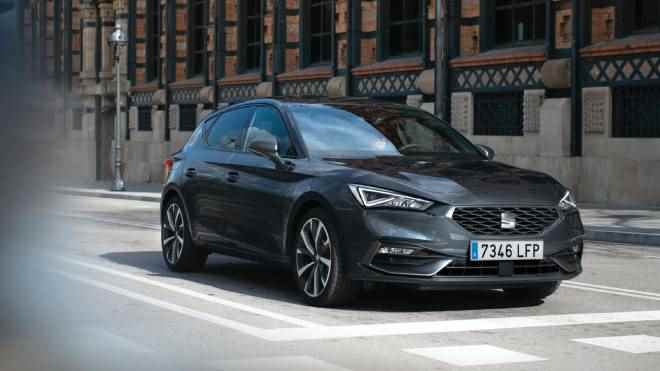 2022 Seat Leon vs Opel Astra