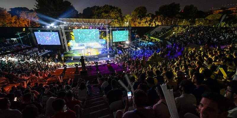 Izmir hosted LoL Turkey Grand Final