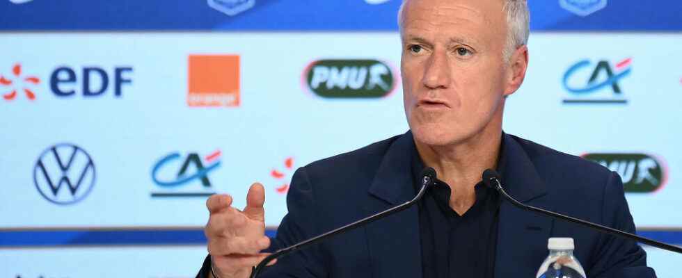 List Deschamps the Blues in a turbulent zone