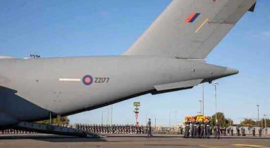 Queen Elizabeths last flight broke the most watched flight record