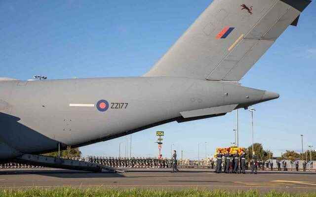 Queen Elizabeths last flight broke the most watched flight record