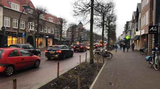 Stripe through traffic plan Slotlaan Zeist Not safe