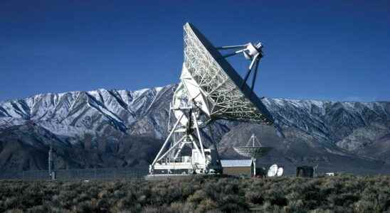 The VLBA radio telescope reconstructs for the first time the