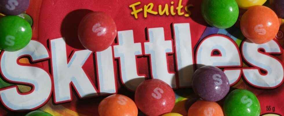 Titanium dioxide in Skittles candies in the United States