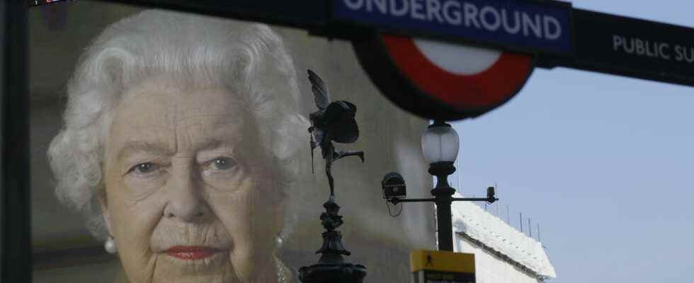 United Kingdom Elizabeth II the queen of the airwaves