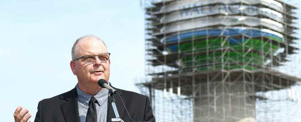 Wallaceburg water tower project nearly finished