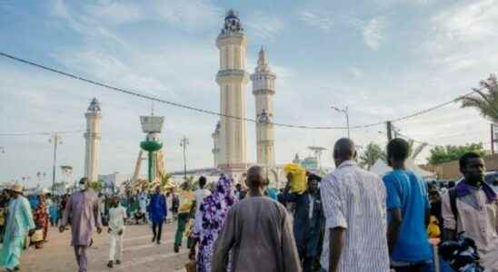 in Dakar pilgrims face the puzzle of transport