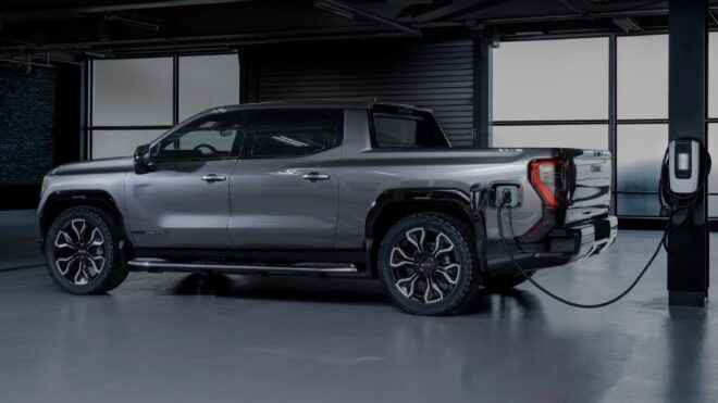 1666404001 672 GMC Sierra EV Denali Edition 1 electric pickup introduced