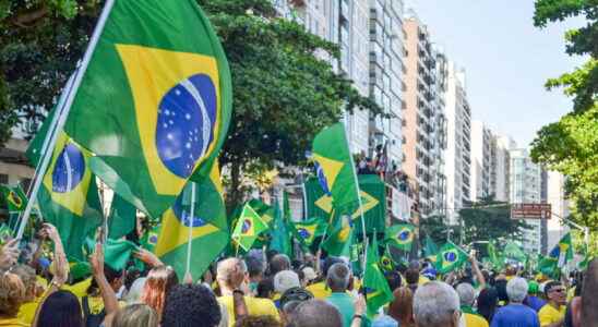 Bolsonaro discreet before challenging the result