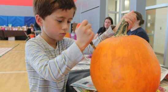 Fiery Faces lights up Petrolia with Halloween spirit