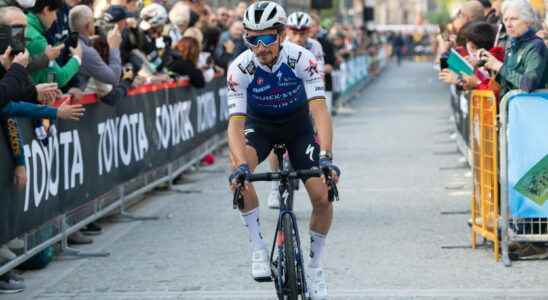 Julian Alaphilippe Tour de France salary The bio