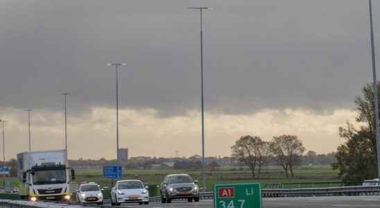 Lighting along A1 near Baarn has been on day and