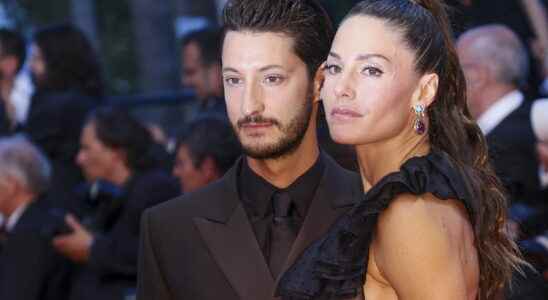 Pierre Niney his wife Natasha Andrews and his two daughters