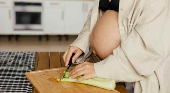 Pregnant women its in your interest to eat healthy