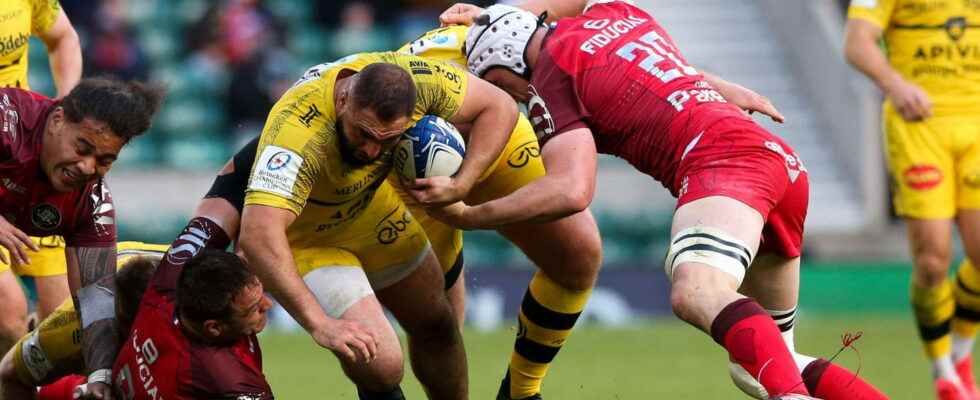 RUGBY Toulouse La Rochelle Wardi receives a red card