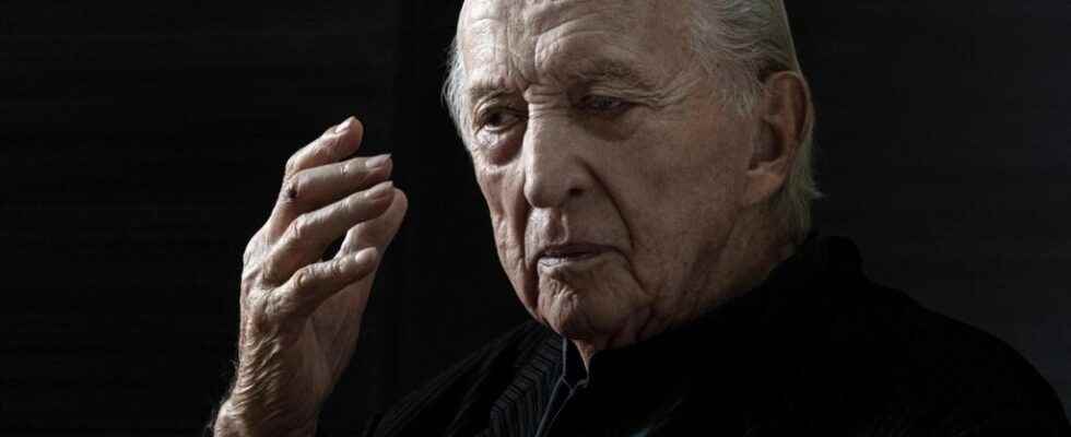 The painter Pierre Soulages master of Outrenoir died at the