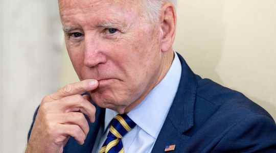 War in Ukraine US Democrats ask Biden to review his