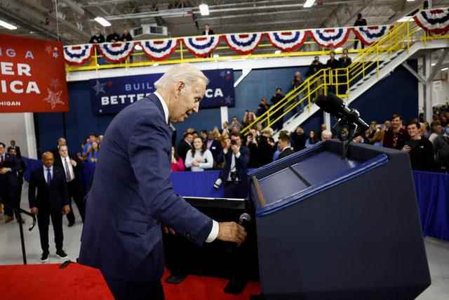 2022-11-29T220535Z_2137872571_RC2WVX954MY8_RTRMADP_3_USA-BIDEN