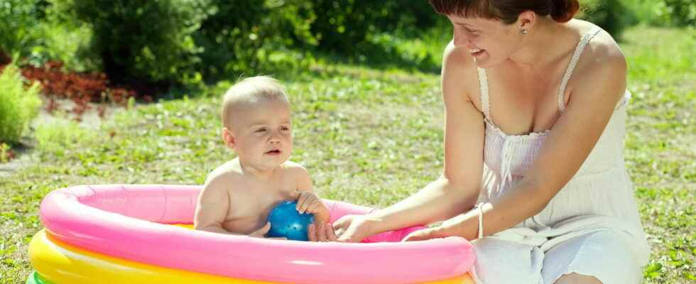 Baby pool the top for safe paddling