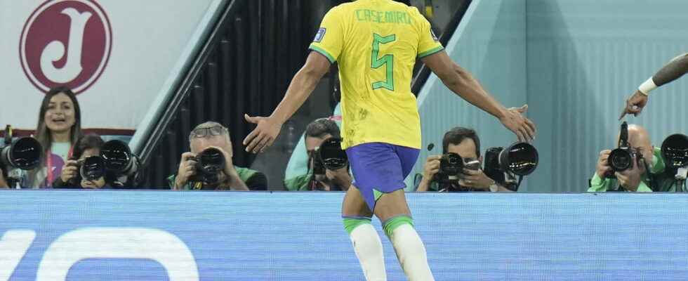 Brazil Switzerland Casemiro finds the fault and qualifies the