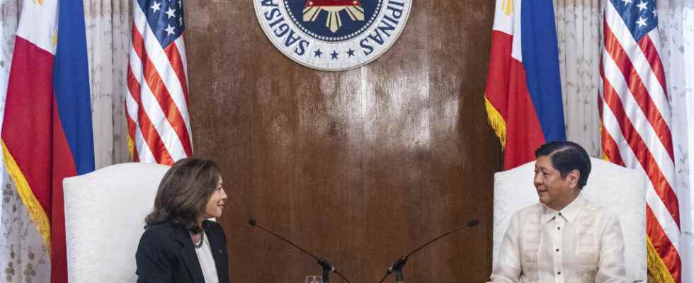 Facing China Kamala Harris promises unwavering commitment to the Philippines