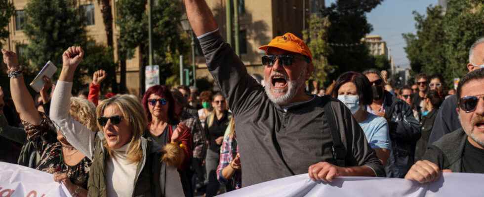 Greece national strike against inflation