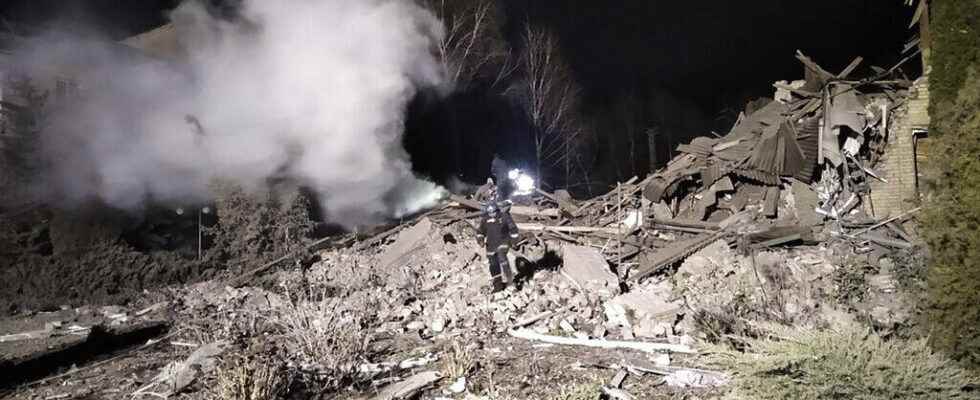 Russian forces bomb maternity hospital near Zaporizhia newborn baby killed