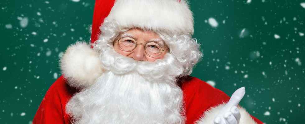 Santa Claus where does he live origin names of his