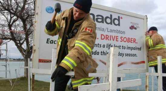 Sarnia area cross and red ribbon display marks impact of impaired