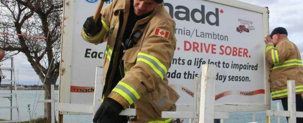 Sarnia area cross and red ribbon display marks impact of impaired