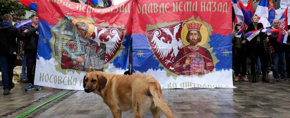 Serbia and Kosovo try to resolve sign dispute