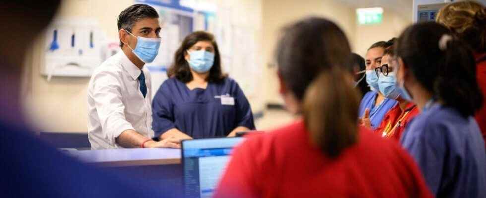 UK nurses vote to strike