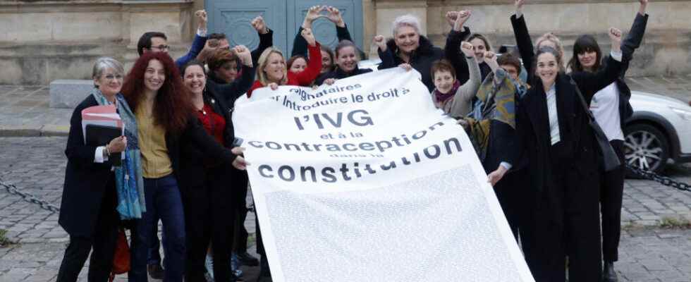 rare moment of unity in the National Assembly around abortion