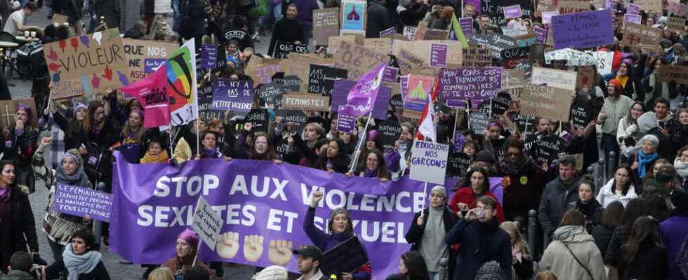 thousands of people on the streets to protest against gender based