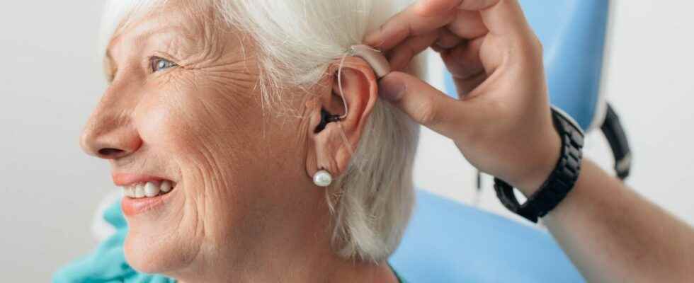 Alzheimers hearing aids reduce cognitive decline by 20