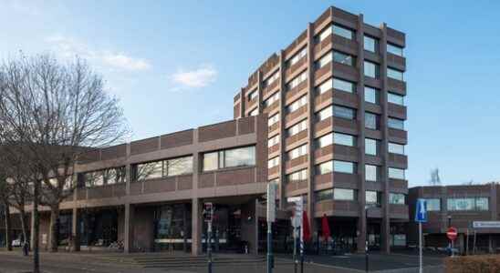 Amersfoort is converting municipal offices and the former SNS building