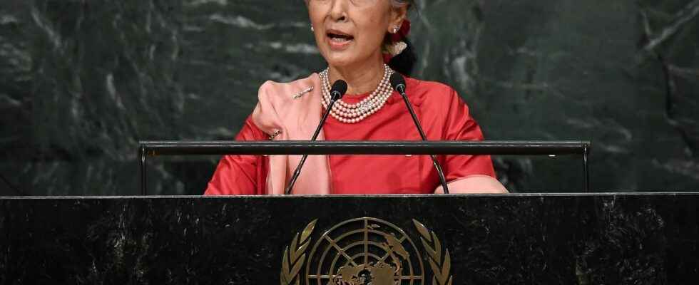 Burma where is Aung San Suu Kyi in her long