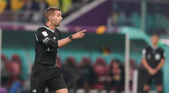 Clement Turpin at the whistle of Brazil South Korea